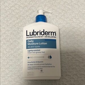 NWT Lubriderm Daily Moisture Lotion